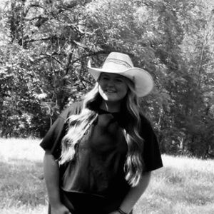 Meet your Posher, Kaleigh
